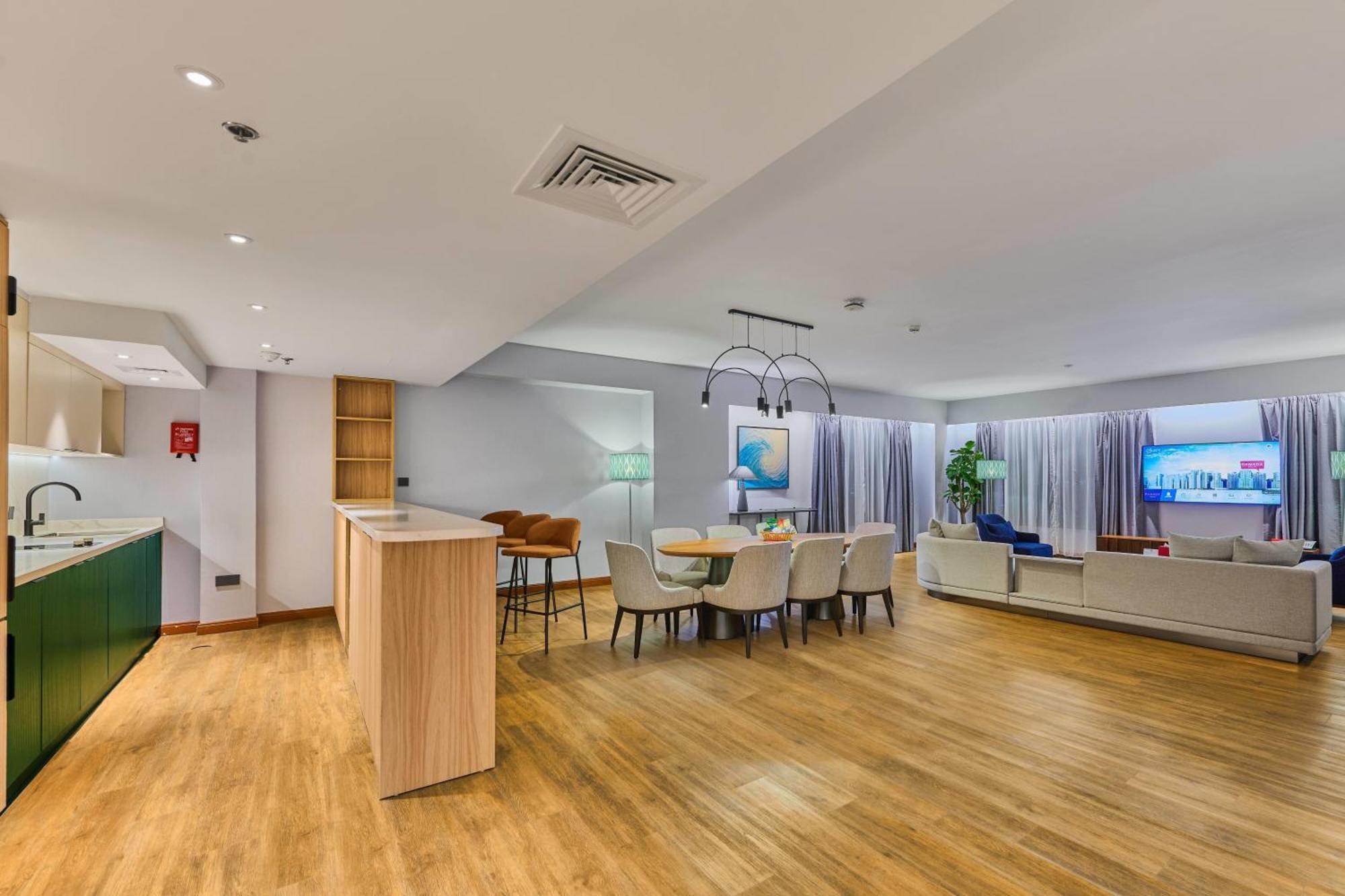 Two-Bedroom Penthouse Suite with Terrace